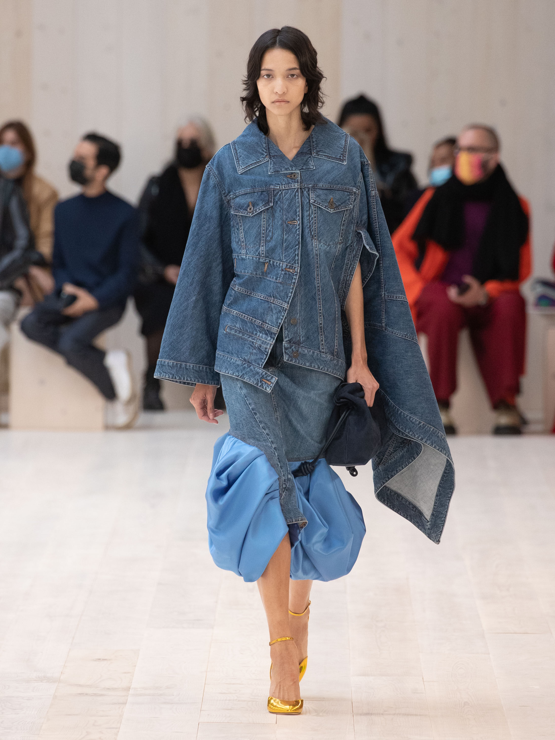 LOEWE | reinventing craft and leather. LOEWE | reinventing craft and leather.
